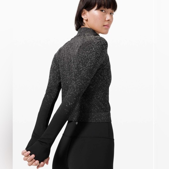 Lululemon Rest Less Cropped 1/2 Zip Size 8
Herringbone Fade Black / White - Picture 2 of 8